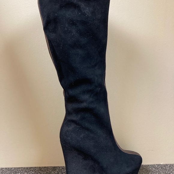 Black suede boots size 10 - Picture 3 of 5